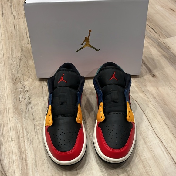 Nike Jordan 1 Low SE - Picture 2 of 8